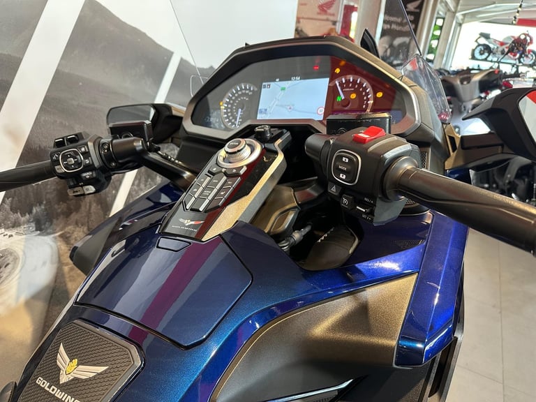 Honda GL1800 Goldwing 2020 with 27,043 miles 