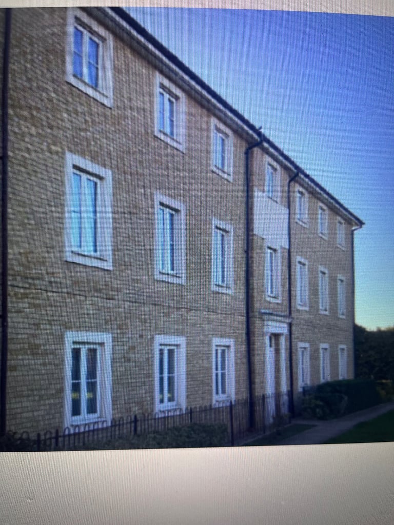 Two bed flat for sale in great baddow 