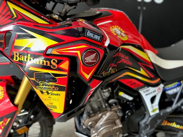 STUNNING LOW MILEAGE 2016/16 HONDA CRF1000 AFRICA TWIN DCT MOTORCYCLE 