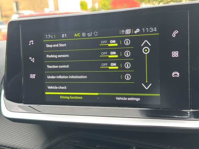 2023 Peugeot 2008 1.2 PureTech Allure Premium + EAT Euro 6 (s/s) 5dr HATCHBACK Petrol Automatic