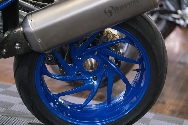 BMW HP2 *Rare Megamoto*