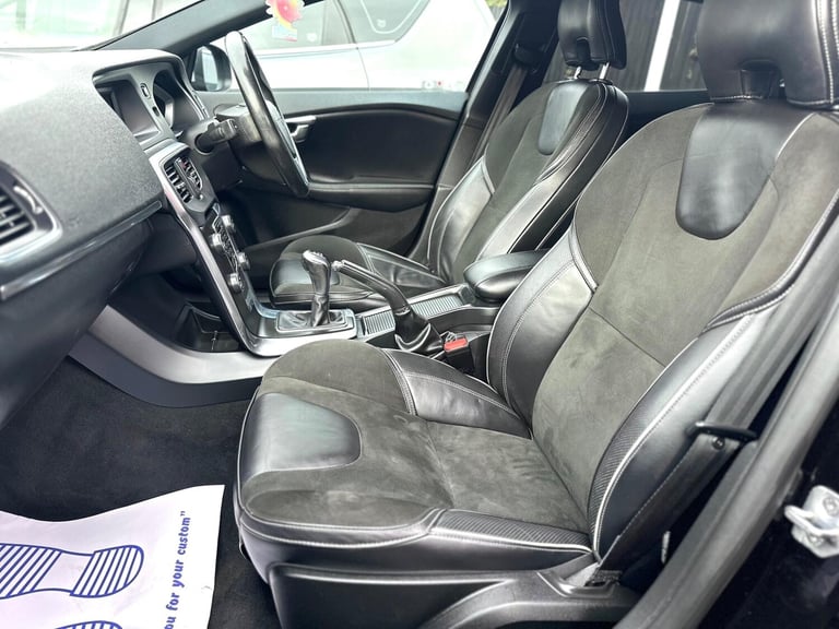 2015 Volvo V40 2.0 T2 R-Design Euro 6 (s/s) 5dr HATCHBACK Petrol Manual