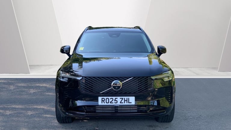 2025 Volvo XC90 Ultra, T8 AWD Plug-in hybrid, Electric/Petrol, Dark, 7 Seats Estate Petrol Parall...