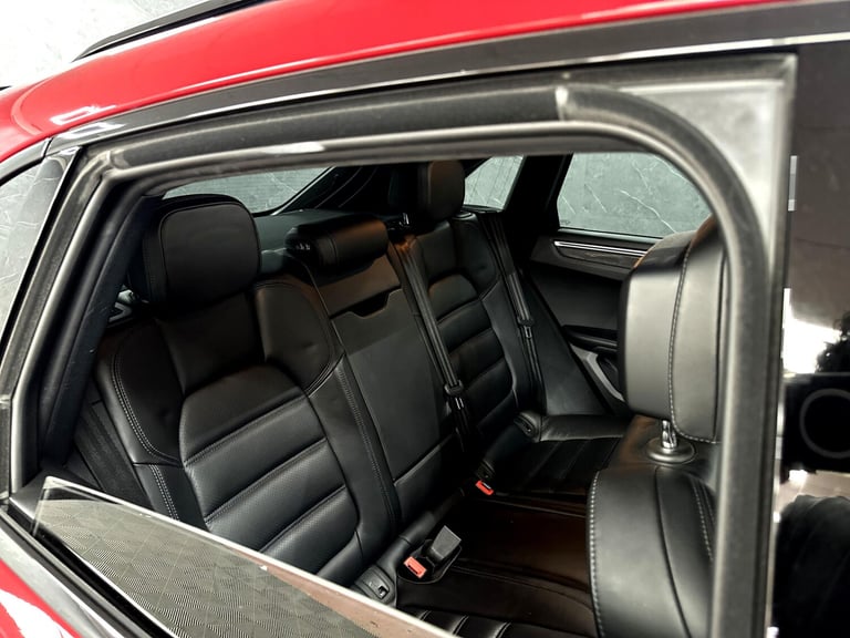2017 Porsche Macan Turbo 5dr PDK ESTATE Petrol Manual