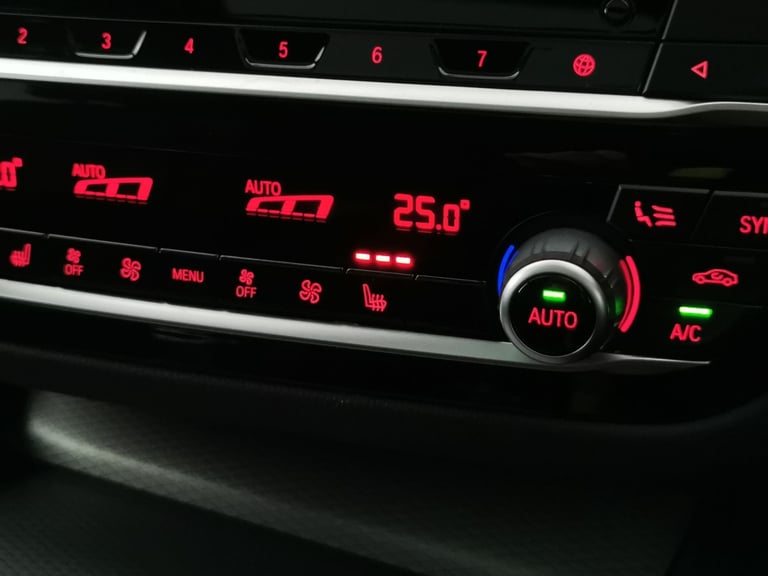 2020 BMW 6 Series Gran Turismo 2.0 620d M Sport GT 5dr Diesel Auto Euro 6 (s/s) (190 ps) - CARPLA...