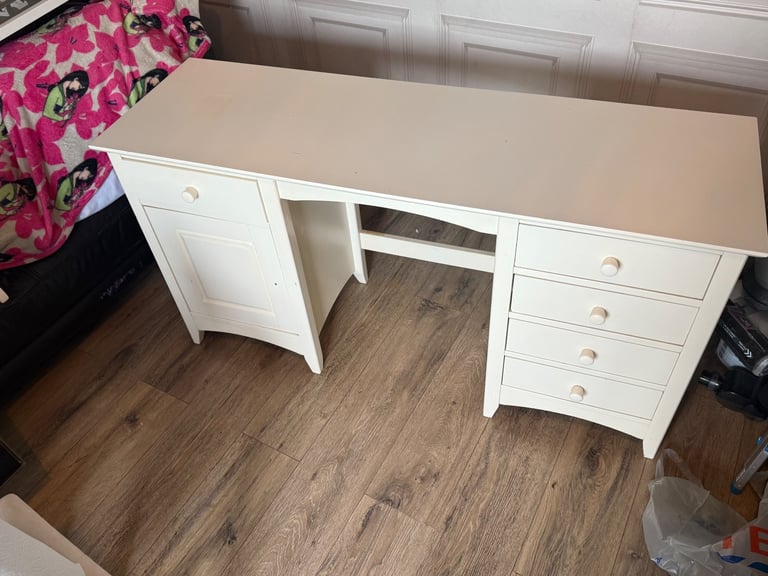 image for Makeup/dressing table