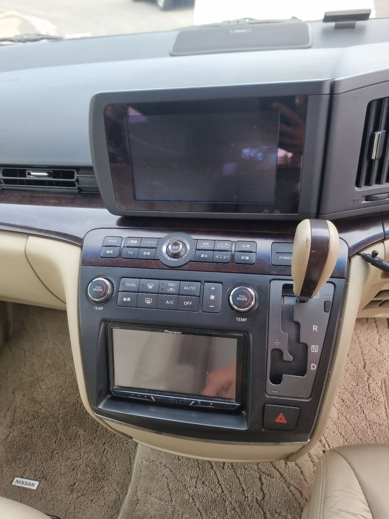 Nissan, 2004, 3498 (cc)