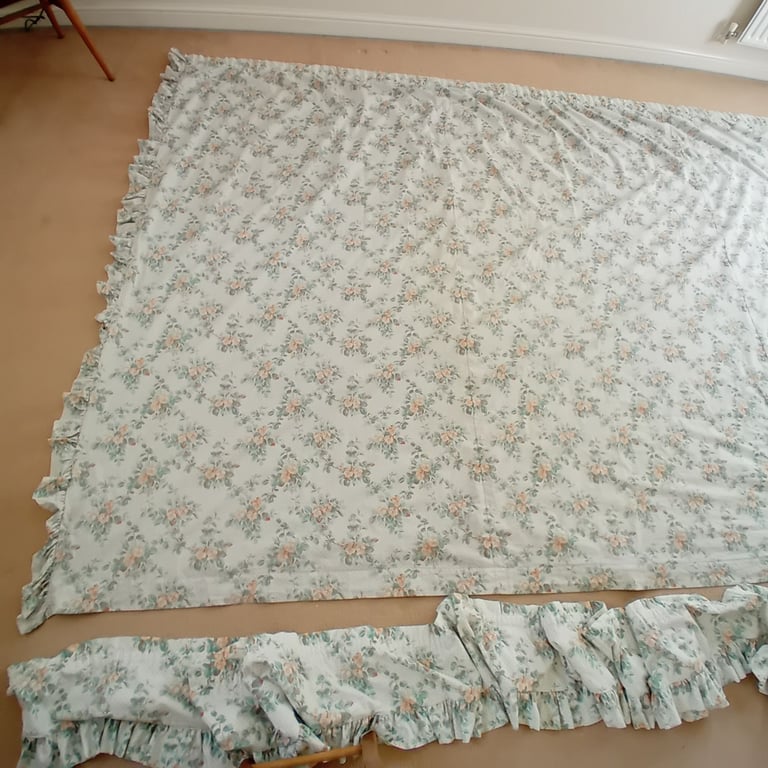 Vintage Laura Ashley 6.5m Louise floral curtains, Pelmet & tie backs