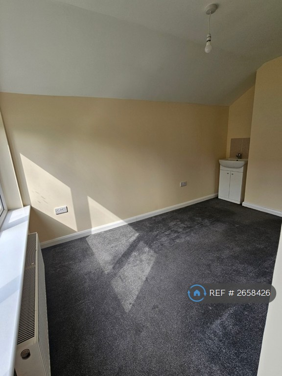 4 bedroom house in Church Street, Bexhill-On-Sea, TN40 (4 bed) (#2658426)