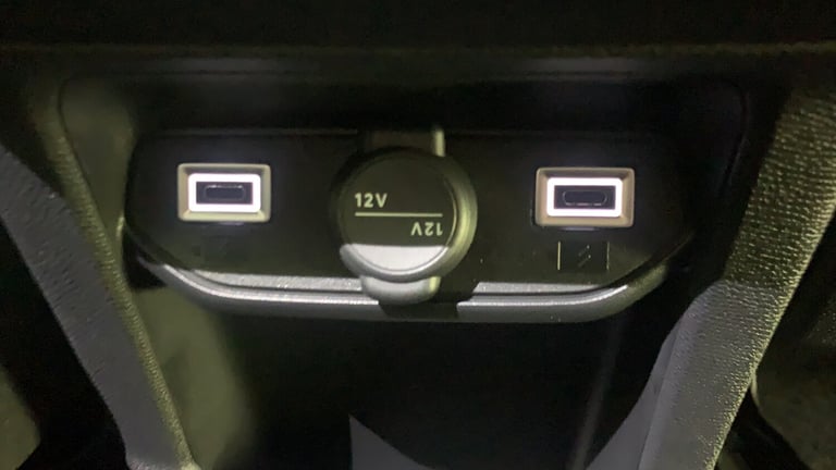 2024 Peugeot 3008 73kWh GT SUV 5dr Electric Auto (210 ps) SUV Electric Automatic