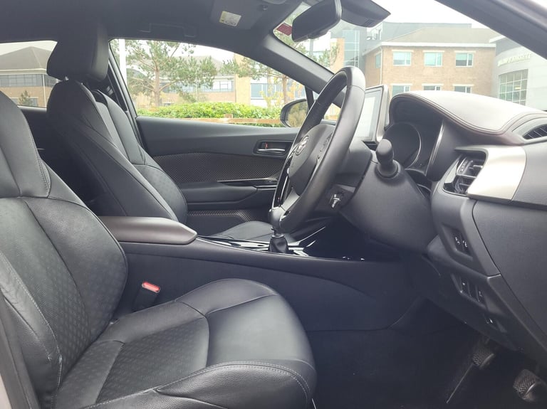 2019 Toyota C-HR 1.2T Excel 5dr (Leather) SUV Petrol Manual
