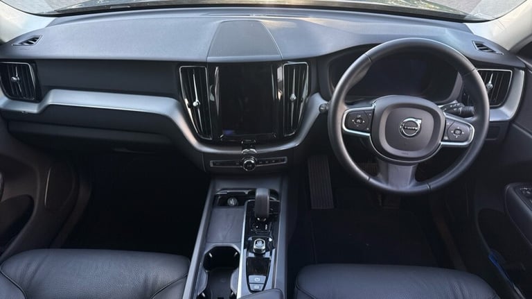2023 Volvo XC60 Core, B5 AWD mild hybrid, Petrol Estate Petrol Automatic