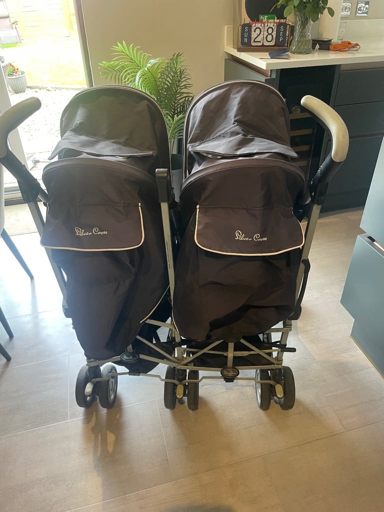 Silver cross pop duo double buggy 