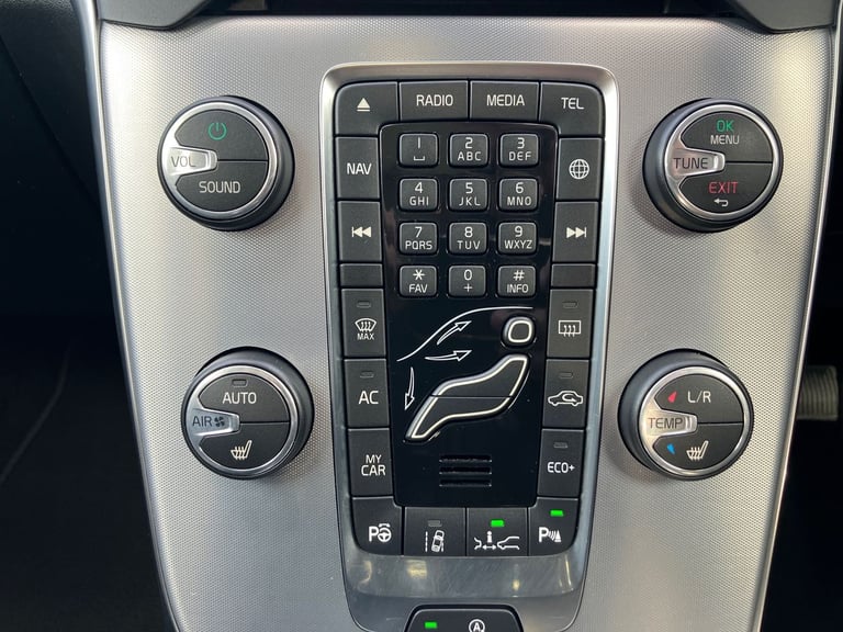 2019 Volvo V40 D3 [4 Cyl 152] Inscription Edition 5dr Geartronic Hatchback DIESEL Automatic