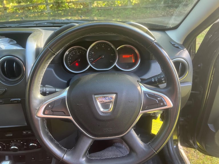 DACIA DUSTER 1.5 Prestige One owner from dCi 110 4x2 Auto Black Auto Diesel 2017