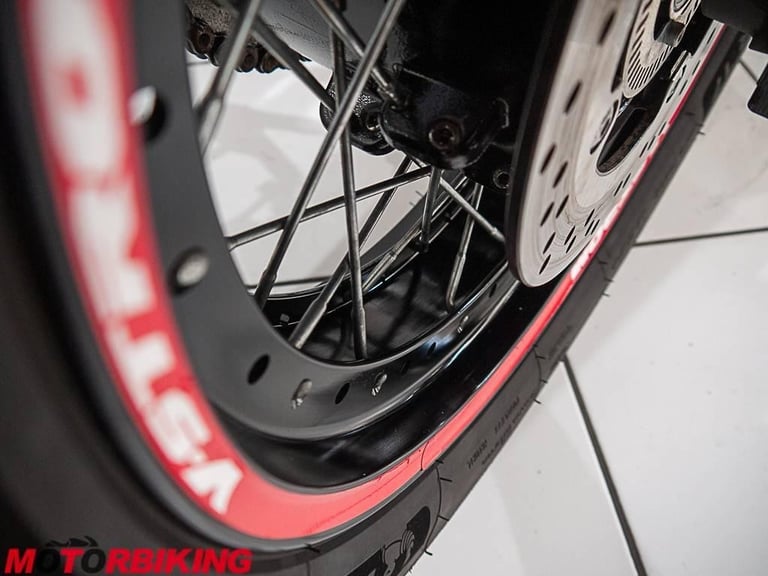 2021 (21) Suzuki 1050 V-Strom XT Tour | Fully loaded example!!