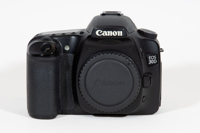 Canon 30D Digital Camera + Sigma Lens & Accessories