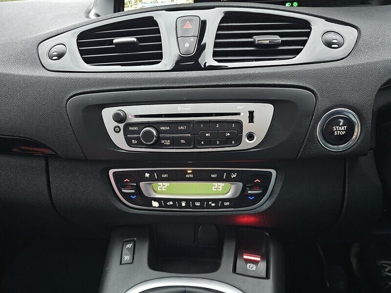 2015 Renault Grand Scenic 1.5 dCi Dynamique Nav 5dr MPV DIESEL Manual