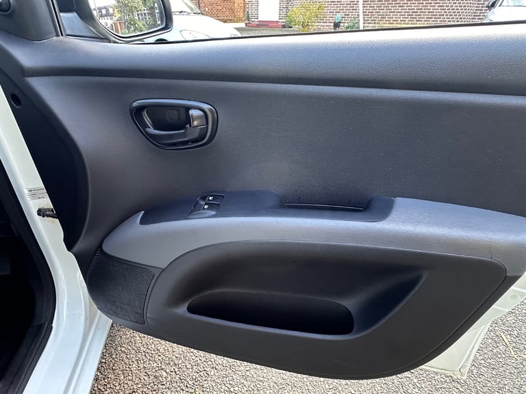 Hyundai, I10, Hatchback, 2012, Manual, 1248 (cc), 5 doors