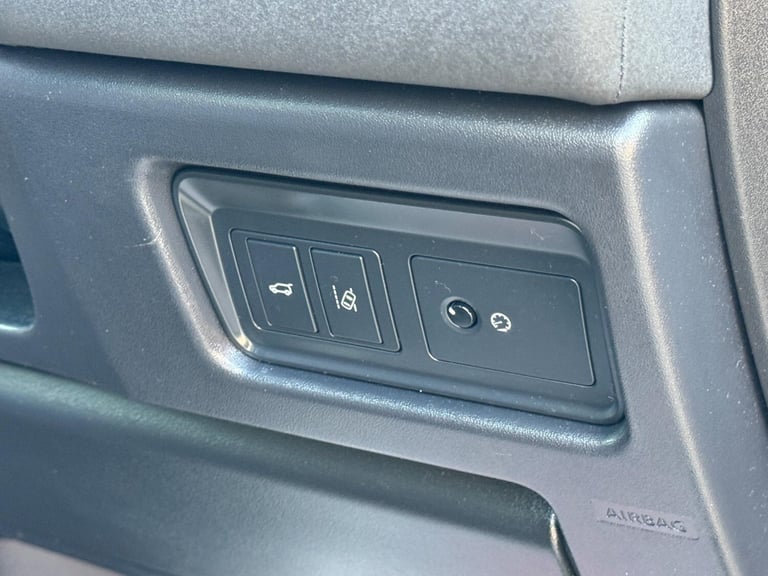 2017 Land Rover Discovery Sport 2.0 SD4 HSE Black Auto 4WD Euro 6 (s/s) 5dr ESTATE Diesel Automatic