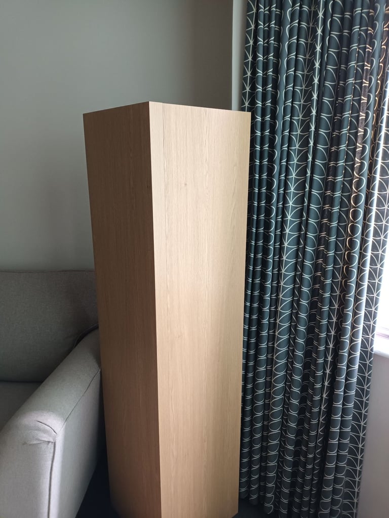 CORNER STORAGE UNIT 