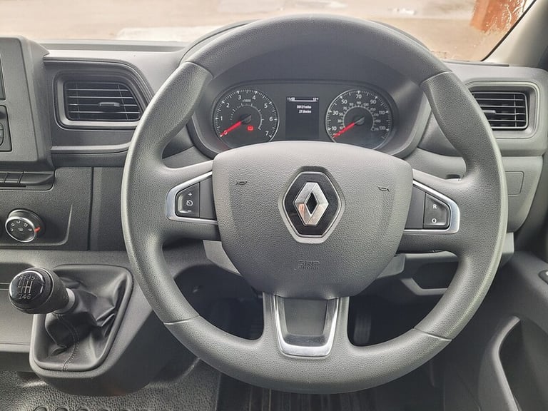 2023 Renault Master 145ps ENERGY 35 Business Luton Low Loader LWB 4.85m with Roller Shutter Doo L...