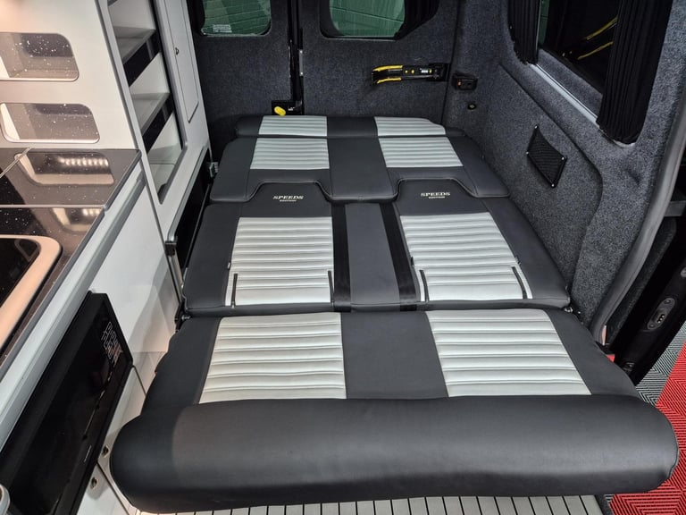 FORD TRANSIT CUSTOM LIMITED SPEEDS EDITION CAMPER AUTOMATIC 4BERTH, HIGH SPEC