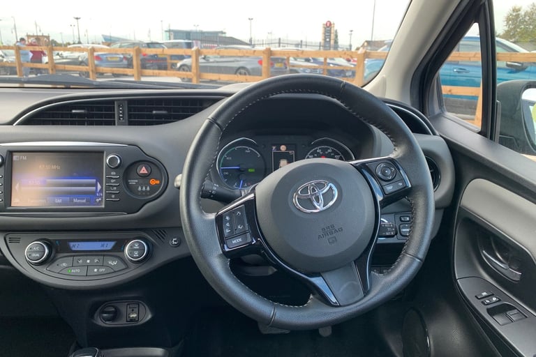 2018 Toyota Yaris 1.5 Hybrid Icon Tech 5dr CVT Hatchback PETROL/ELECTRIC Automatic