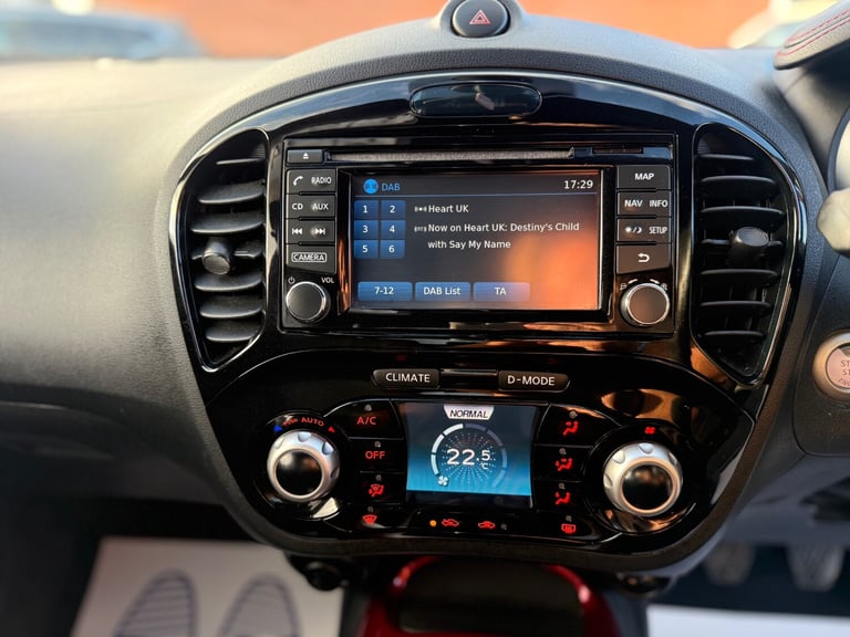 2017 Nissan Juke 1.2 DiG-T N-Connecta 5dr HATCHBACK Petrol Manual