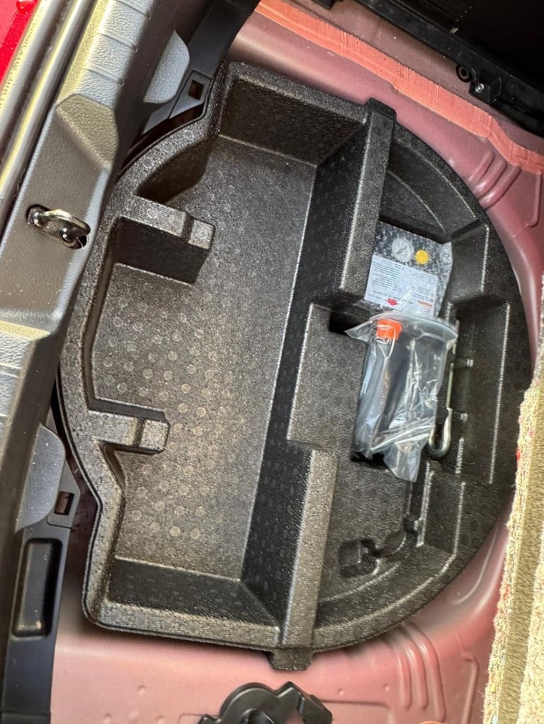 2015 65 TOYOTA YARIS 1.4 D-4D ICON HATCHBACK 5DR DIESEL MANUAL EURO 6 (90 PS) DI