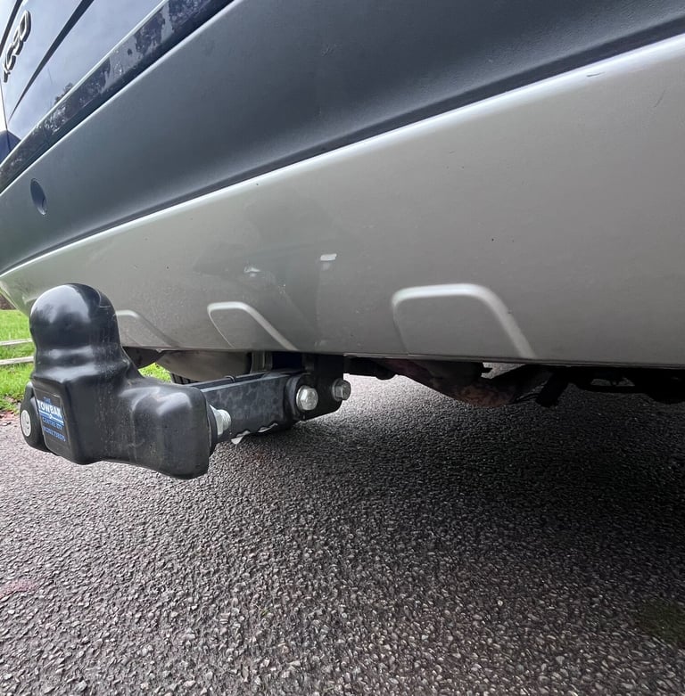 2011 Volvo XC90 2.4 D5 SE SUV 5dr Diesel Geartronic AWD (219 g/km  200 bhp)