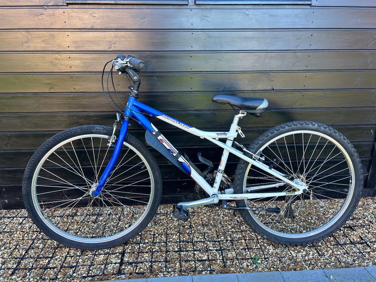 Outpost trail GT bike
