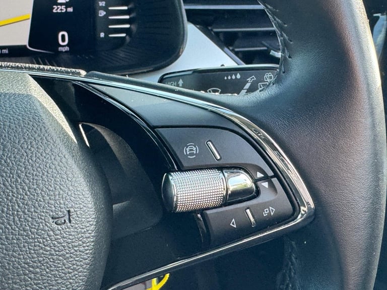 2020 Skoda Scala 1.5 TSI SE Euro 6 (s/s) 5dr HATCHBACK Petrol Manual