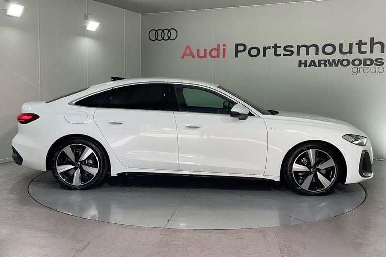  Audi A5 2.0 TFSI S line Saloon 5dr Petrol S Tronic Euro 6 (s/s) (204 ps) Petrol Automatic