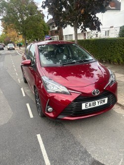 image for 2018 Toyota Yaris 1.5 VVT-i Icon Tech Hatchback 5dr Petrol CVT Euro 6 (111 ps)