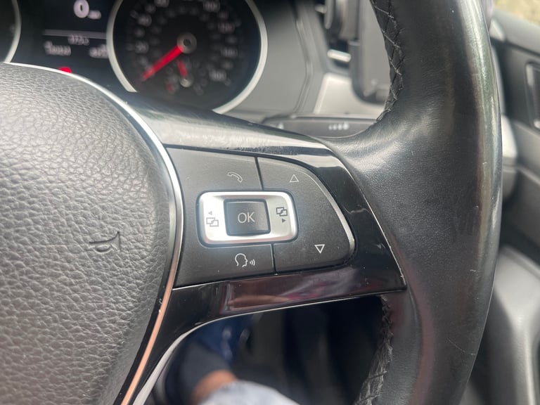 Volkswagen, PASSAT, Saloon, 2018, Manual, 1598 (cc), 4 doors