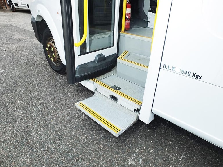 2017 Mercedes-Benz SPRINTER 514 CDI 7G-TRONIC Automatic Euro 6 - 17 Seat PSV WAV