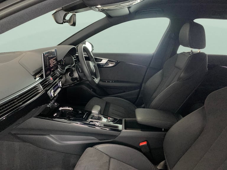 2023 Audi A4 Avant 2.0 TFSI 35 Black Edition Estate 5dr Petrol S Tronic Euro 6 (s/s) (150 ps)  Es...