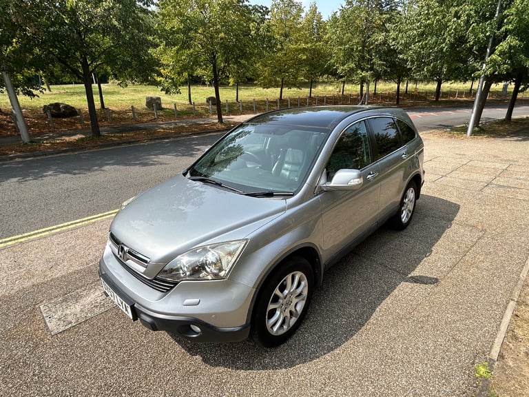 Honda CRV-EX automatic 2.0 petrol,panoramic roof,leather ,cruise control,full history,2 owners,2keys