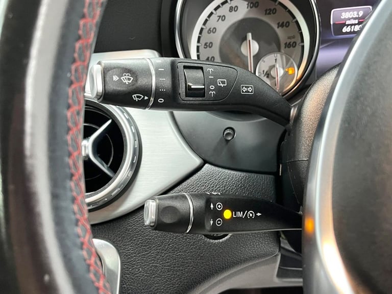 2014 Mercedes-Benz GLA 2.0 GLA250 AMG Line SUV 5dr Petrol 7G-DCT 4MATIC Euro 6 (s/s) (211 ps) Pet...