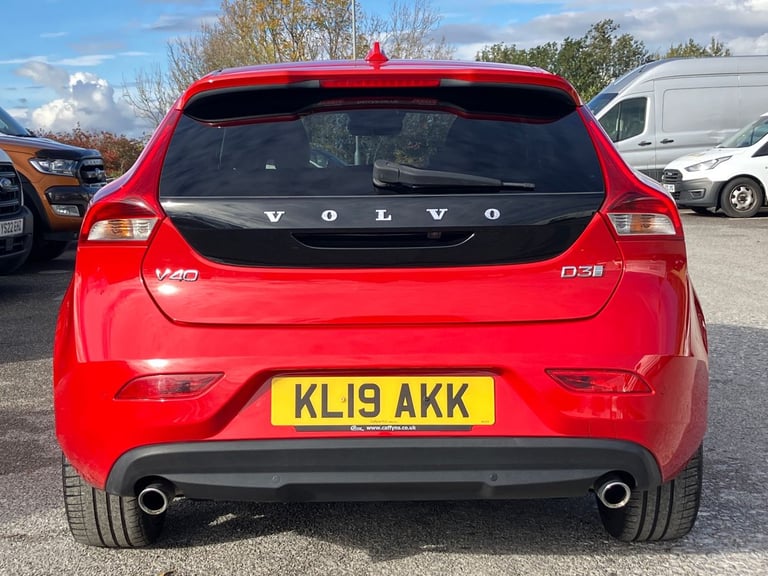 2019 Volvo V40 D3 [4 Cyl 152] Inscription Edition 5dr Geartronic Hatchback DIESEL Automatic