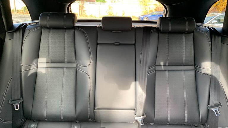 2018 Land Rover Range Rover Velar 2.0 D240 R-Dynamic SE SUV 5dr Diesel Auto 4WD Euro 6 (s/s) (240...