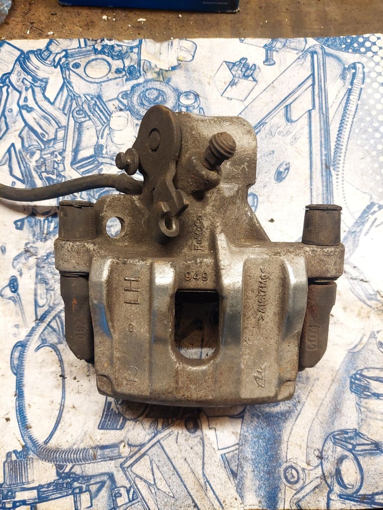 image for  BRAKES Caliper LH 949 AIS17MQ