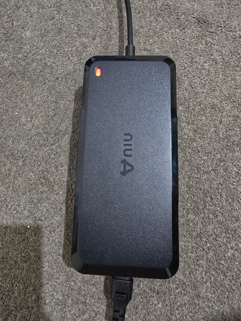 Niu KQI3 PRO (Almost new) 31KMPH