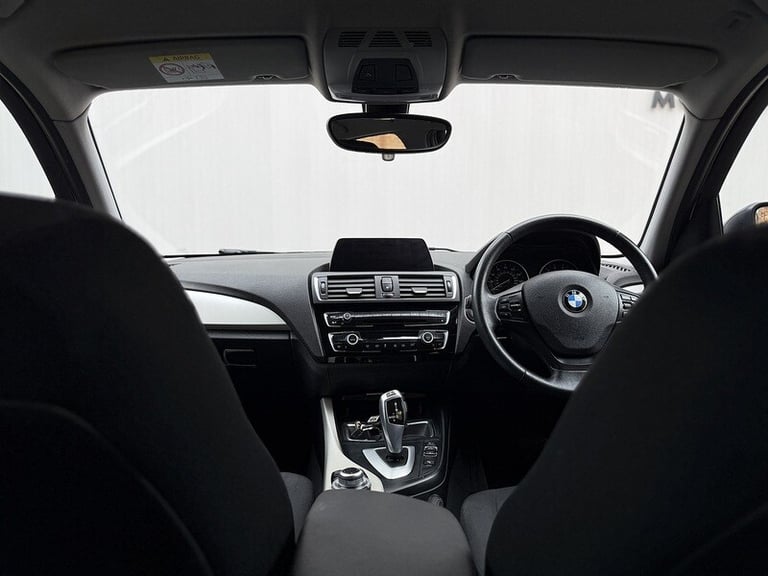 2015 BMW 1 Series 1.5 118i SE Hatchback 5dr Petrol Auto Euro 6 (s/s) (136 ps) Hatchback Petrol Au...