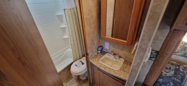 2008 Jayco Jay Flight 29BHS 1 Bedroom 8 Berth American Caravan 5th Wheel RV