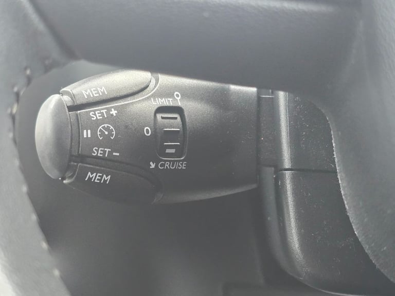 2018 Citroen C3 1.2 PureTech Flair Hatchback 5dr Petrol Manual Euro 6 (82 ps) Hatchback Petrol Ma...