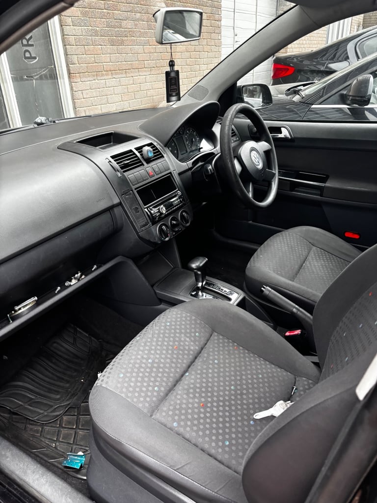 Volkswagen, POLO, Hatchback, 2004, Other, 1390 (cc),5 doors - Image 4