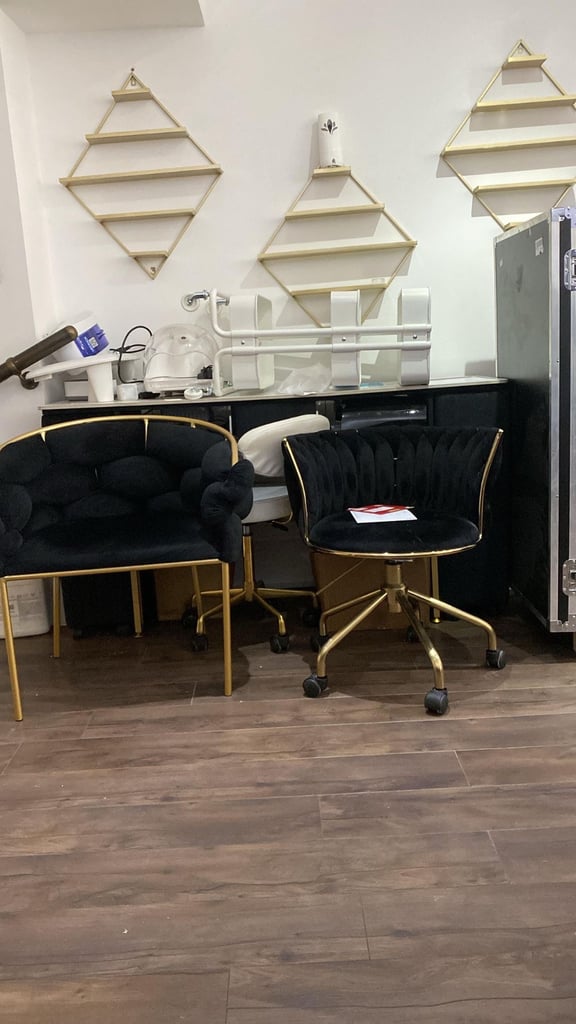 Job lot. Nail station package 