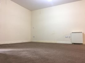 *ONE BEDROOM SPACIOUS STUDIO FLAT*TAME ROAD*NEWLY FURBISHED*FITTED KITCHEN*EXCELLENT LOCATION*